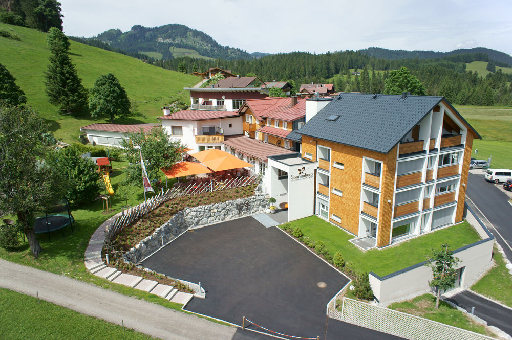 Genuss-&Aktivhotel Sonnenburg Riezlern Exterior foto